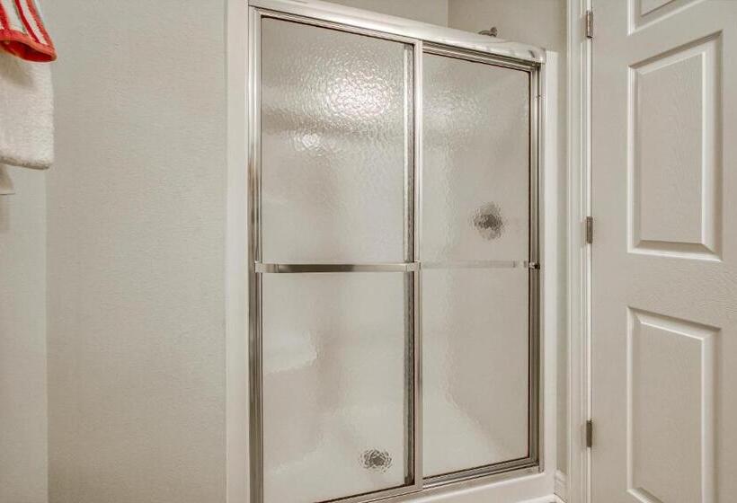 فندق West End Isle Retreat