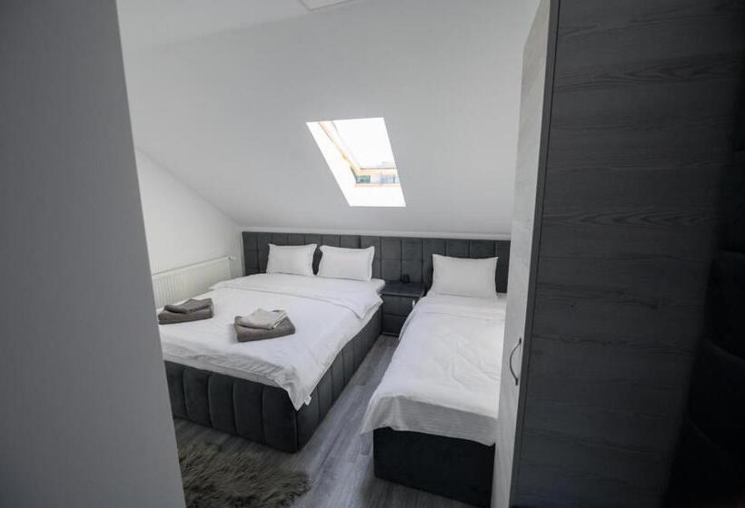 Bed and Breakfast Pensiunea Lor