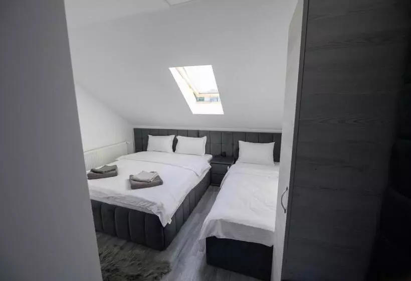 Aamiaismajoitus (B&B) Pensiunea Lor