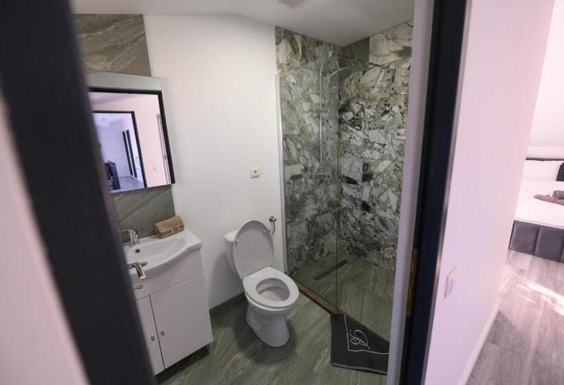 Bed and Breakfast Pensiunea Lor