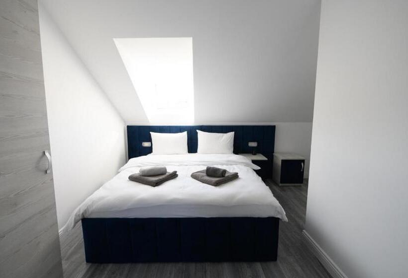 Bed and Breakfast Pensiunea Lor