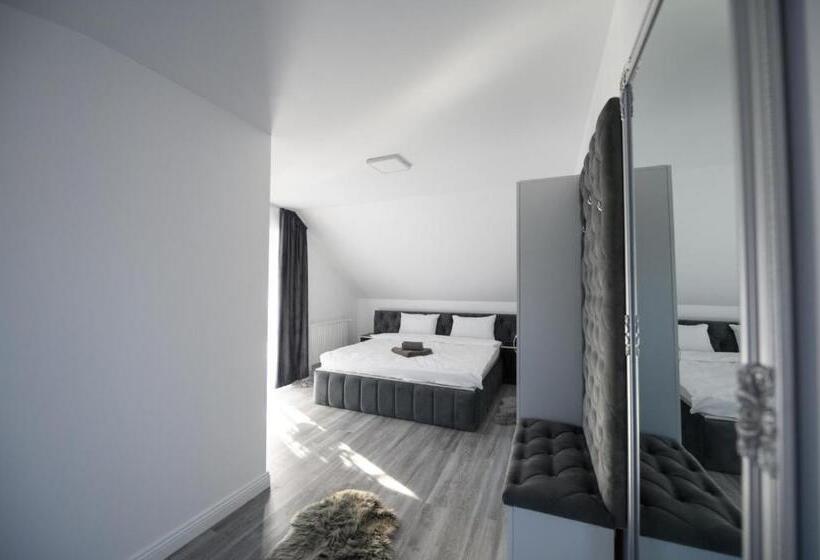 Bed and Breakfast Pensiunea Lor