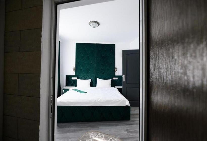 Bed and Breakfast Pensiunea Lor