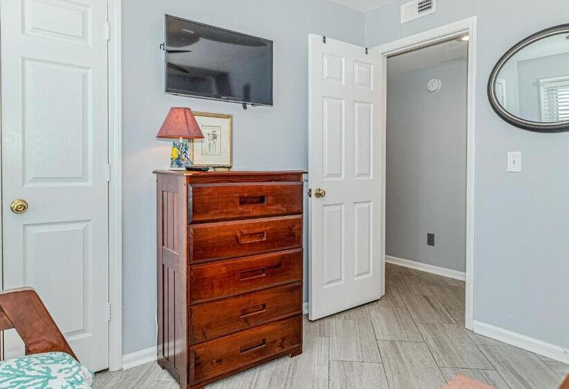 Отель A3 Island North Surfsound