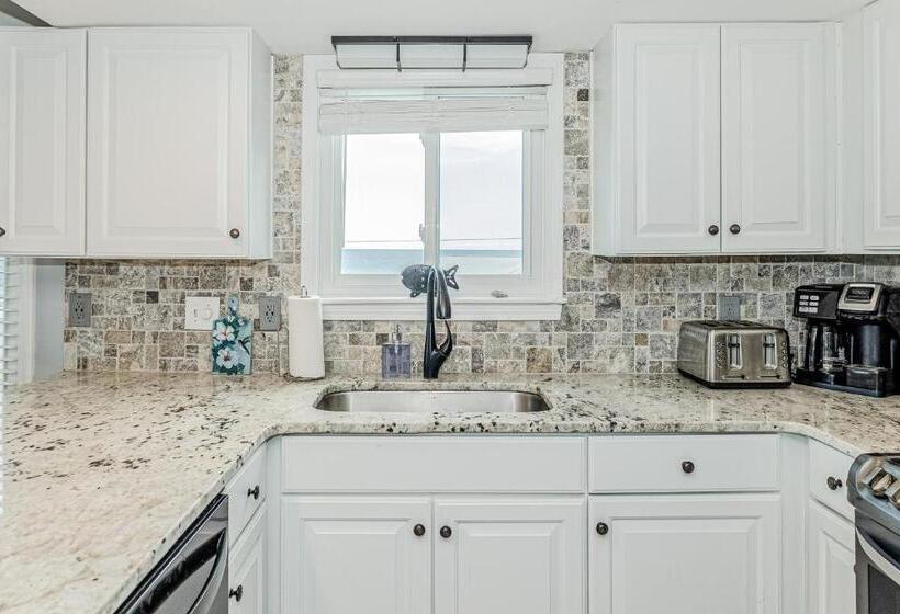 Отель A3 Island North Surfsound