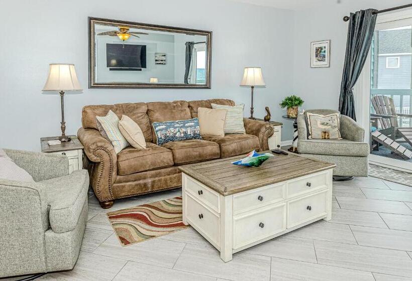 Отель A3 Island North Surfsound