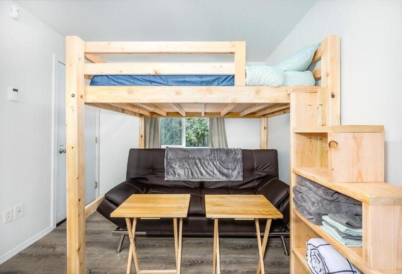 בית מלון כפרי Alohalaska Studio