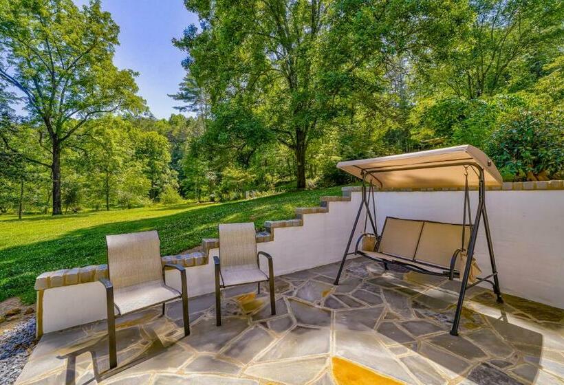 Отель Creekside On Old Flat Branch