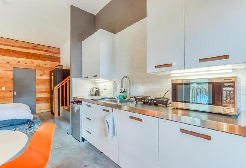 Отель Jefferson Hideaway