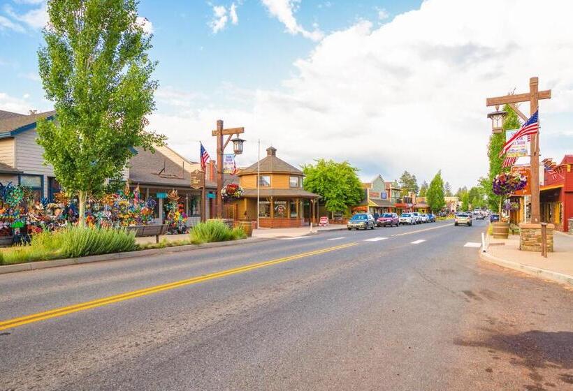 Отель Jefferson Hideaway