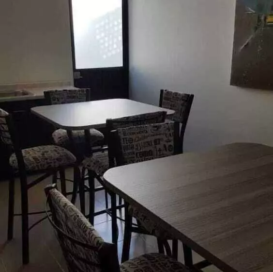 Hotelli Marev Irapuato By Smartlabs