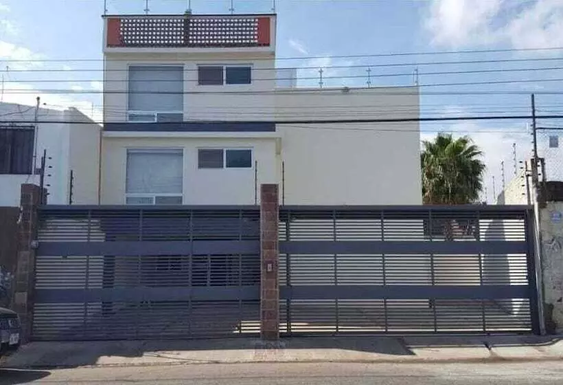 Hotelli Marev Irapuato By Smartlabs