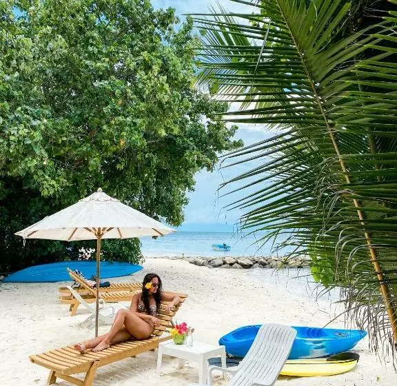 هتل Summer Vibes Beach Front