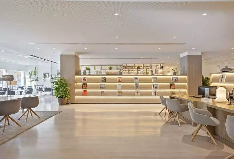 Hotelli The Level At Melia Sevilla