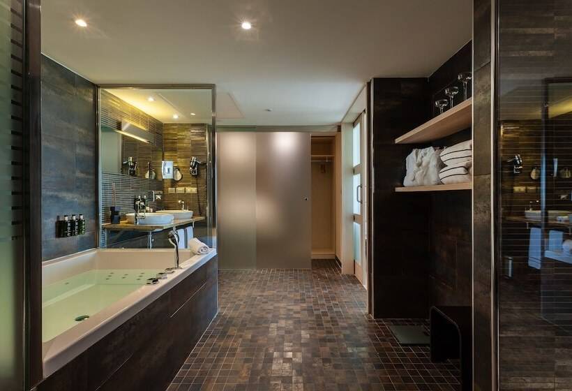 Hotel The Level At Melia Sevilla