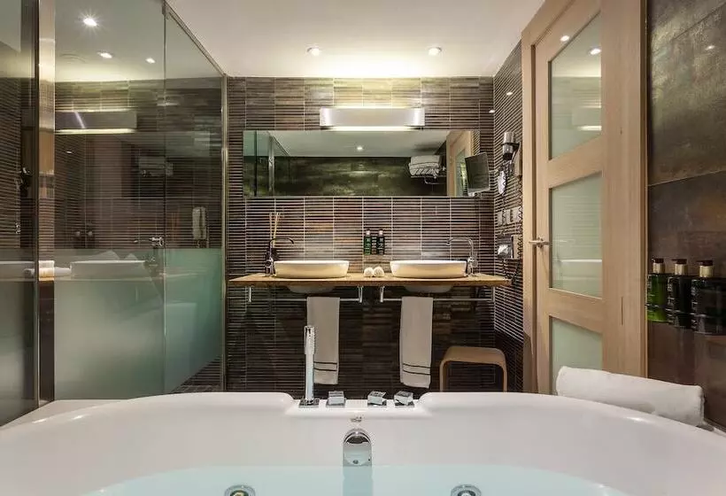 Hotelli The Level At Melia Sevilla