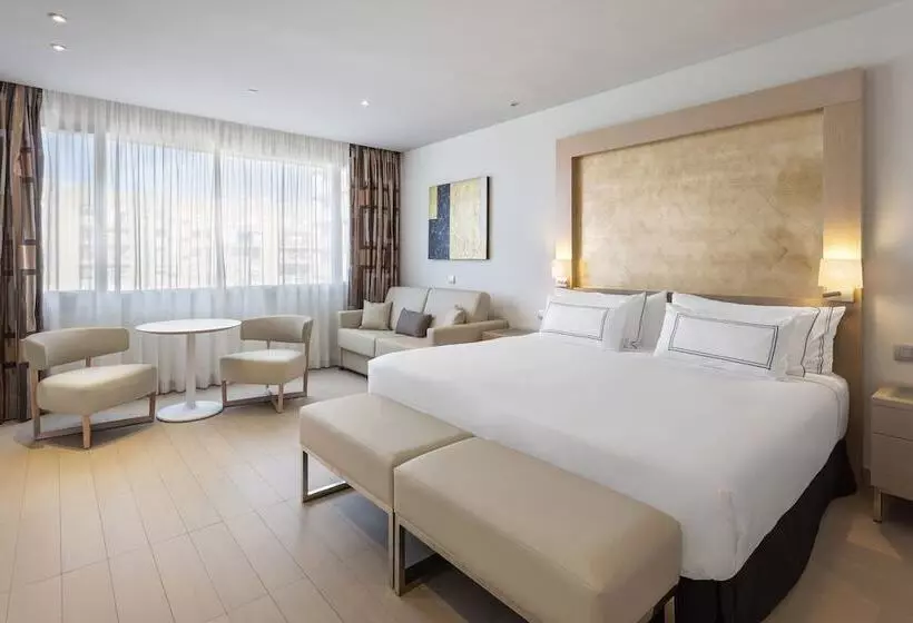 Hotelli The Level At Melia Sevilla