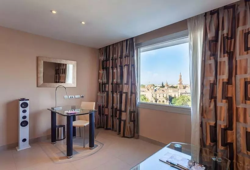 Hotelli The Level At Melia Sevilla