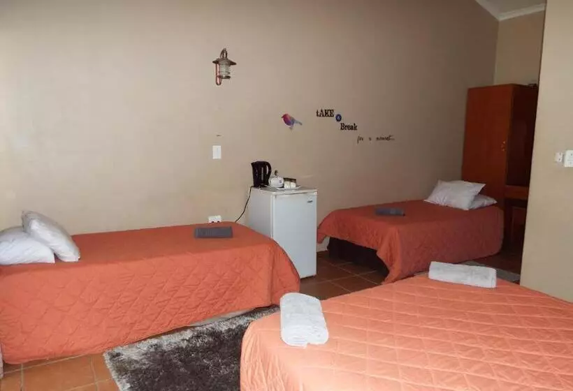 Motelli Aloes Country Inn