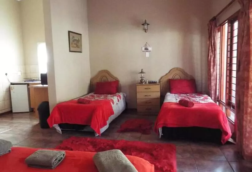 Motelli Aloes Country Inn