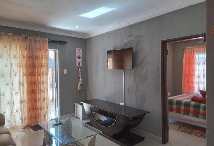 פנסיון Kadichueni Guest House