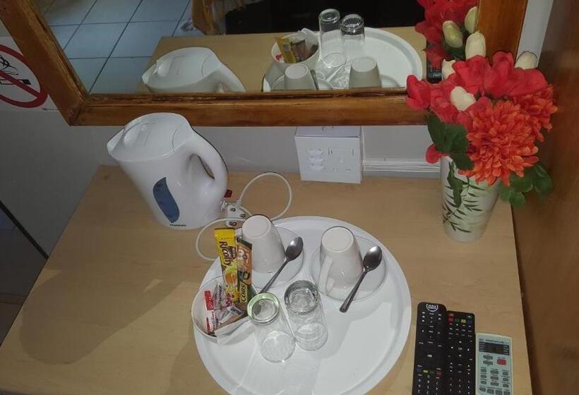 פנסיון Kadichueni Guest House