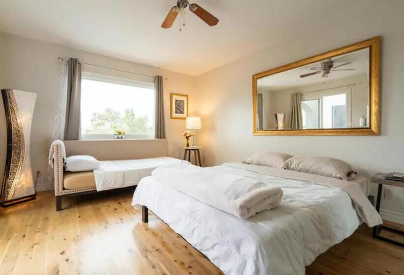 Пансион Magic Villa Overlooking Pool Oasis