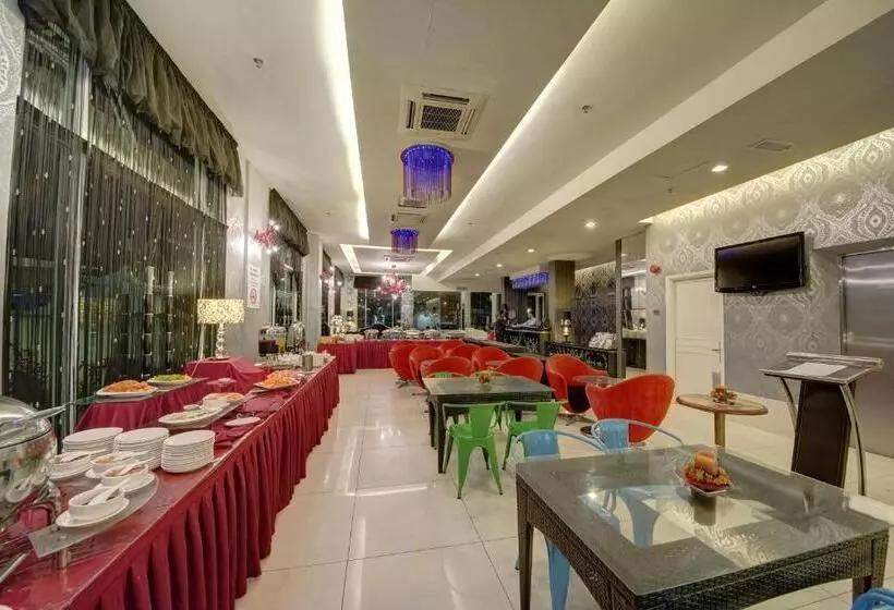 هتل Arenaa Deluxe Boutique