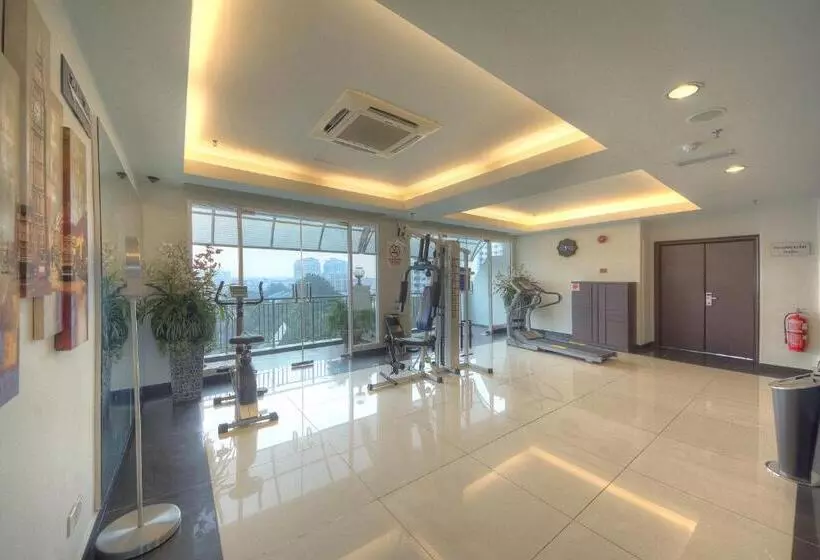 هتل Arenaa Deluxe Boutique