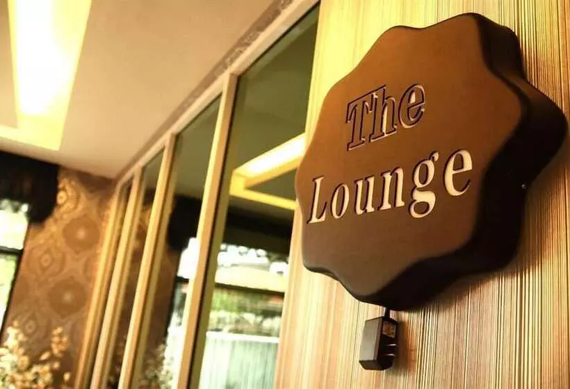 هتل Arenaa Deluxe Boutique