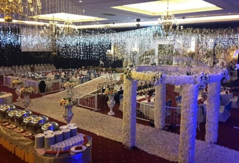 فندق Bumi Senyiur