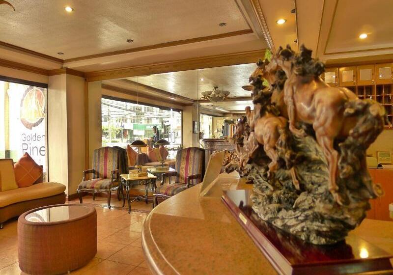 Отель The Golden Pine
