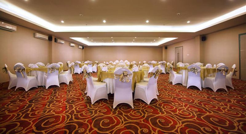 酒店 Neo Candi Simpang Lima  Semarang By Aston