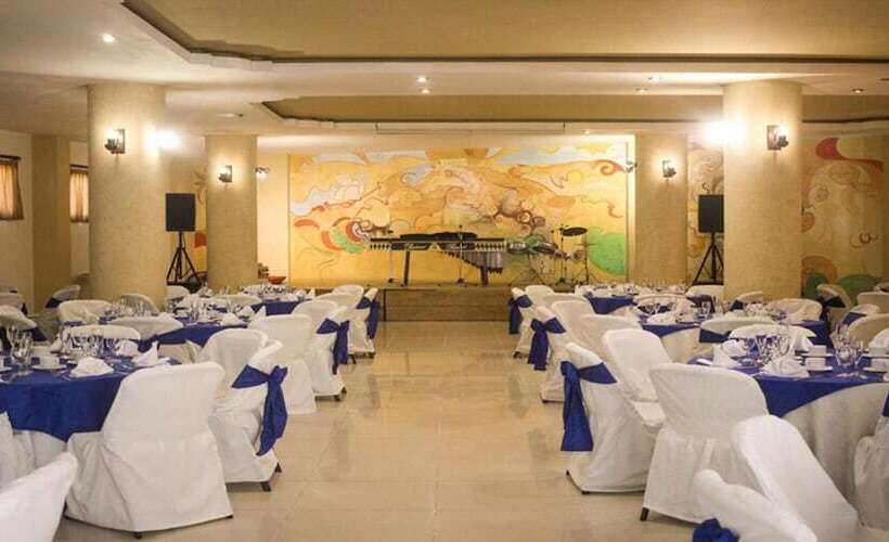 هتل Ruinas Resort