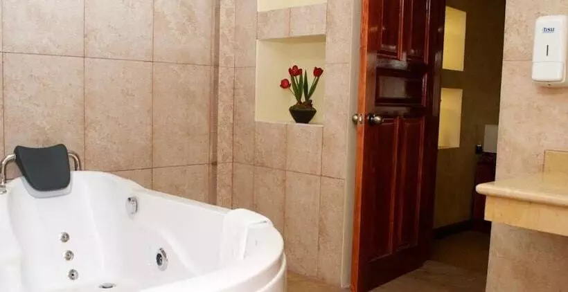 هتل Ruinas Resort