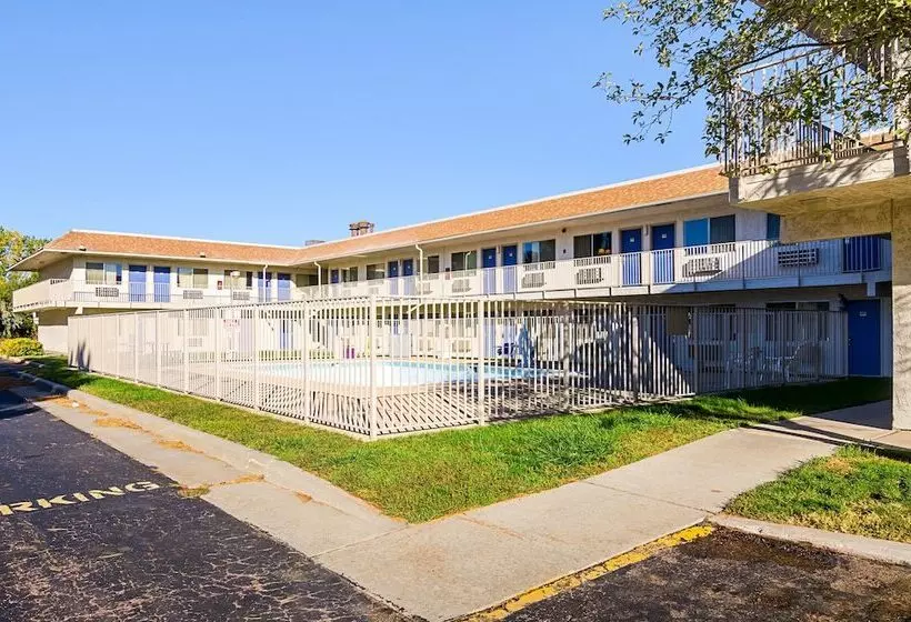 Motel 6 Mitchell, Sd