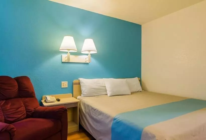Motel 6 Mitchell, Sd