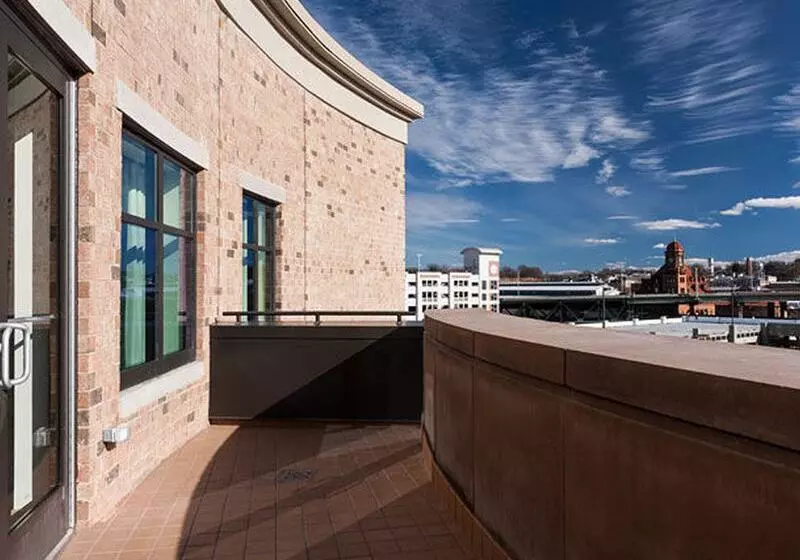 Residence Inn By Marriott Richmond Downtown