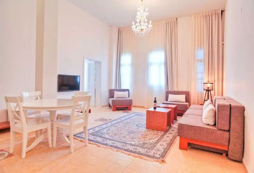 The Clock - Tel Aviv-Jaffa Luxury Apartments