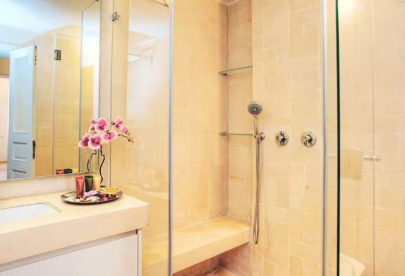 The Clock - Tel Aviv-Jaffa Luxury Apartments