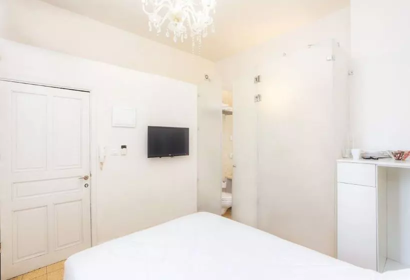 The Clock - Tel Aviv-Jaffa Luxury Apartments