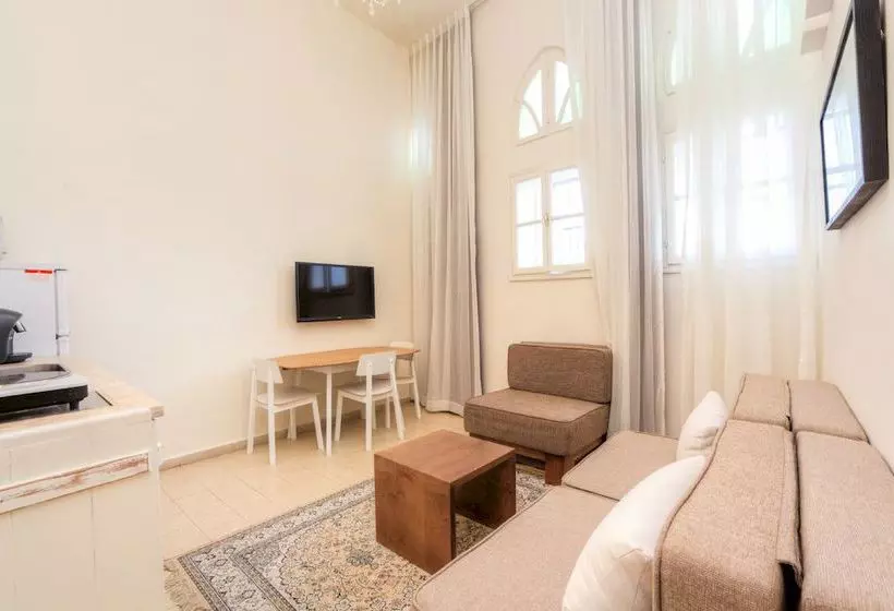 The Clock - Tel Aviv-Jaffa Luxury Apartments