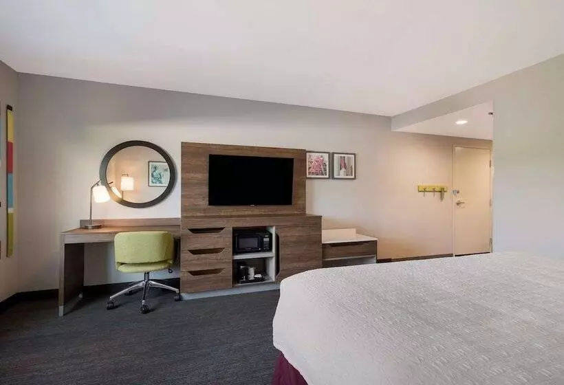 هتل Hampton Inn Detroit Southfield
