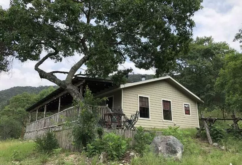 ペンション Antler Mountain House