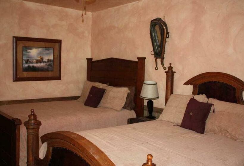 بنسيون Antler Mountain House