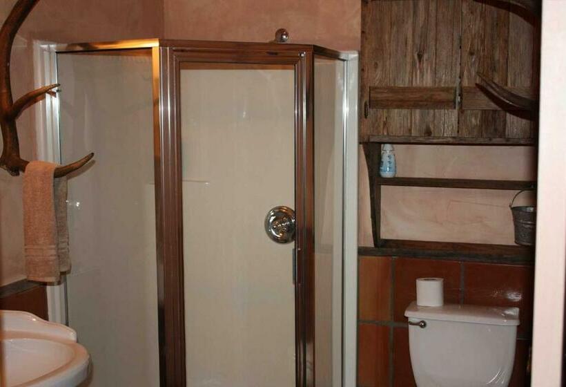 بنسيون Antler Mountain House