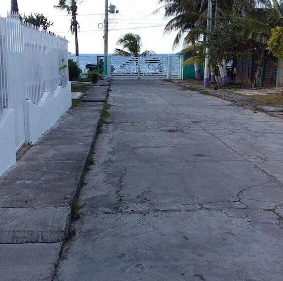 פנסיון Green Sea Inn San Luis