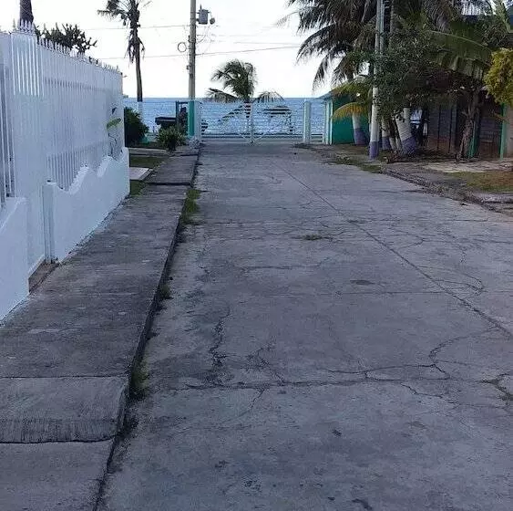 ペンション Green Sea Inn San Luis