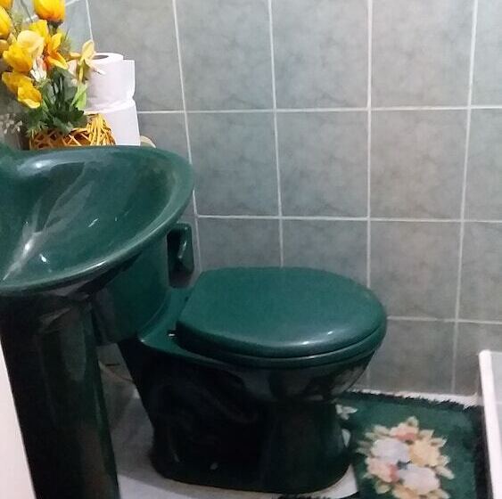 פנסיון Green Sea Inn San Luis