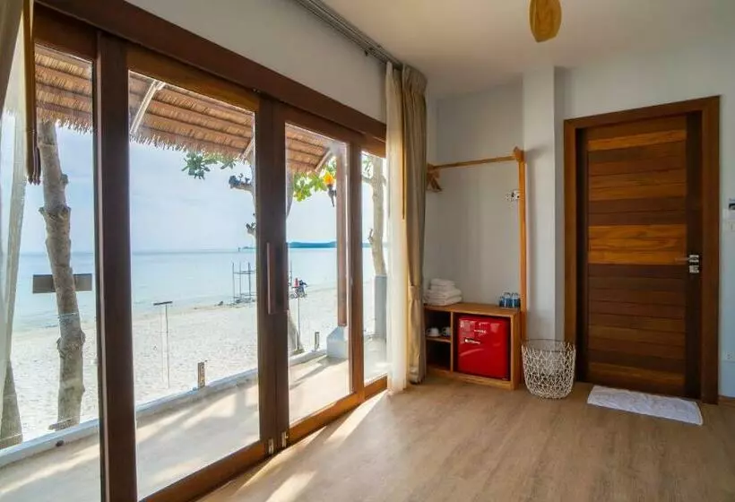 Diamond Beach Resort